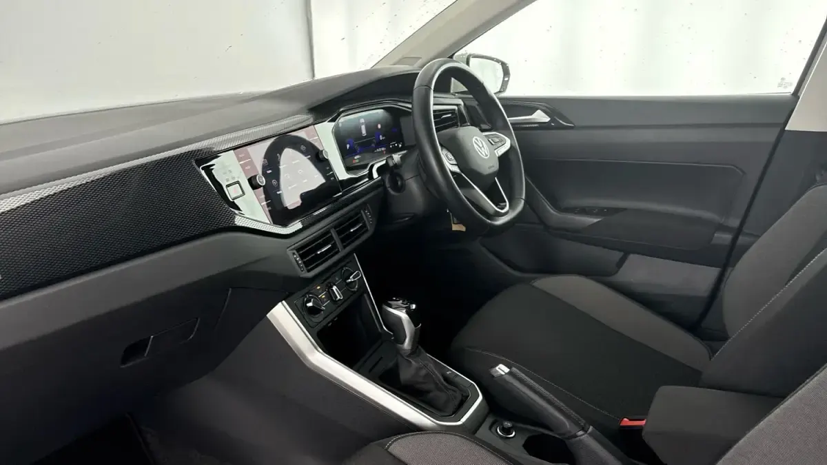 Usado VW Polo Match 95 HP (69 kW) 2024 Cinzento Citadino