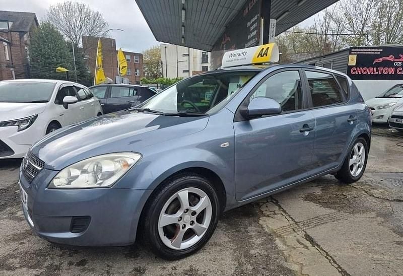 Used Kia Ceed 120 HP (88 kW) 2008 Blue Hatchback
