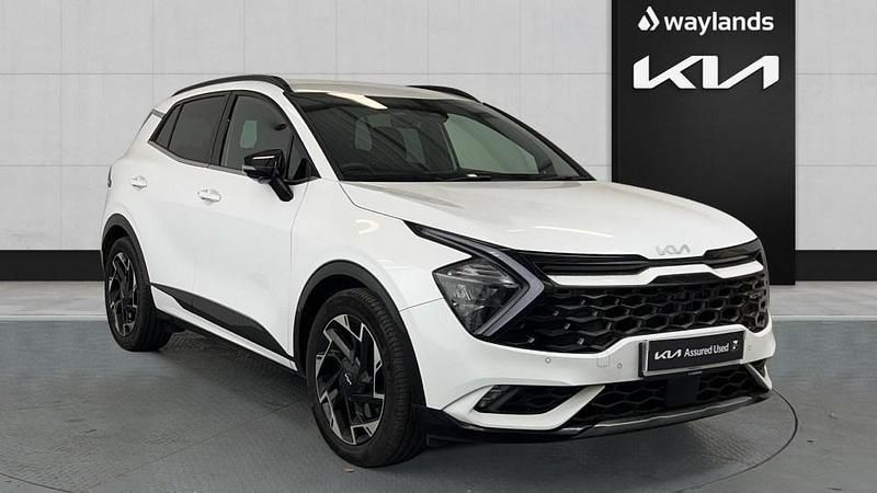 White Used 2022 Kia Sportage GT-Line SUV | £21,655 (Fair price) - Image 1/4