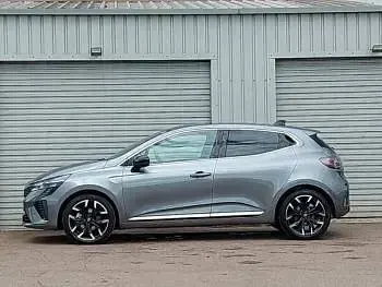 New Renault Clio V Techno 143 HP (105 kW) 2025 Grey Hatchback