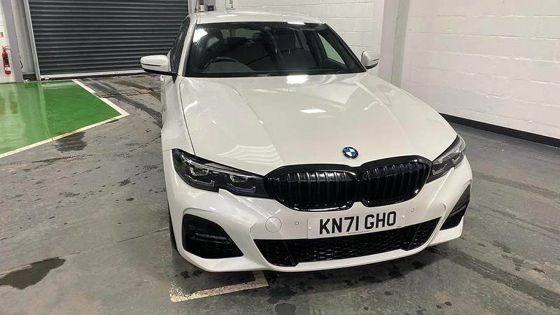 Used BMW 320 M Sport 184 HP (135 kW) 2021 White Sedan
