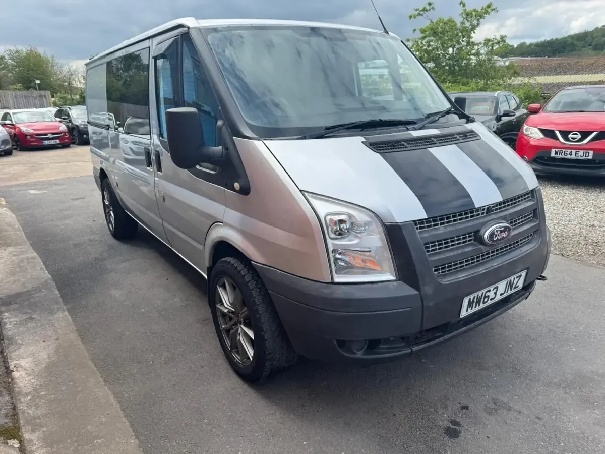 Usado Ford Transit 125 HP (91 kW) 2014 Prateado Van