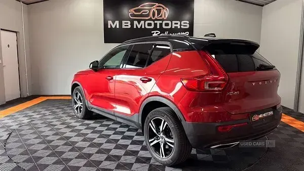 Used Volvo XC40 R-Design 2018 Red SUV