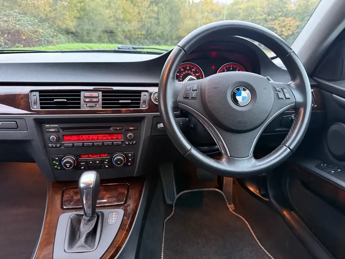 Used BMW 325 2010 Silver Coupe