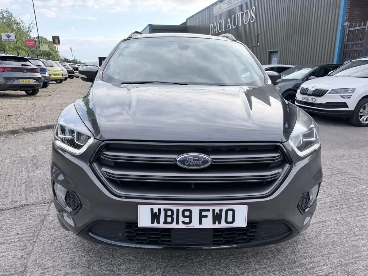 Second-hand Ford Kuga ST-Line 150 CP (110 kW) 2019 Gri SUV
