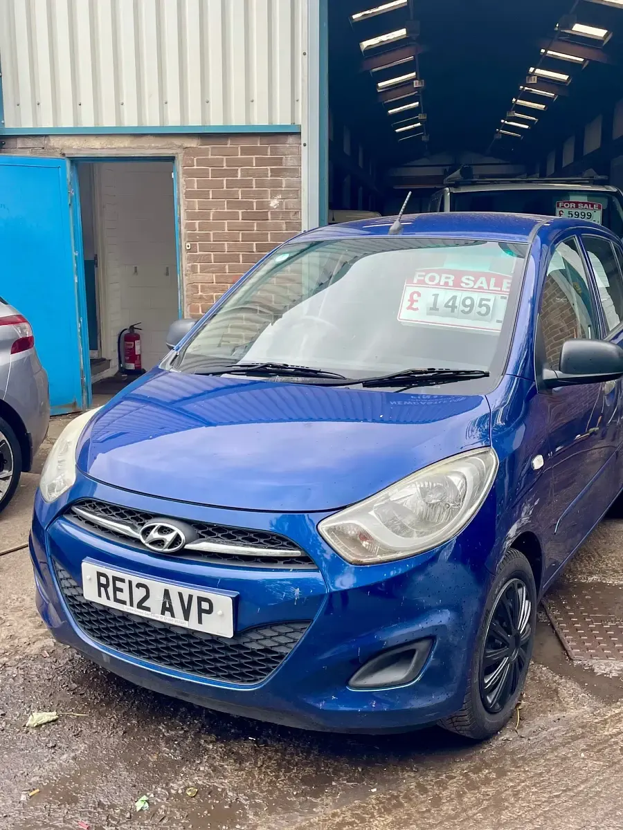 Used Hyundai i10 Classic 86 HP (63 kW) 2012 Blue Hatchback