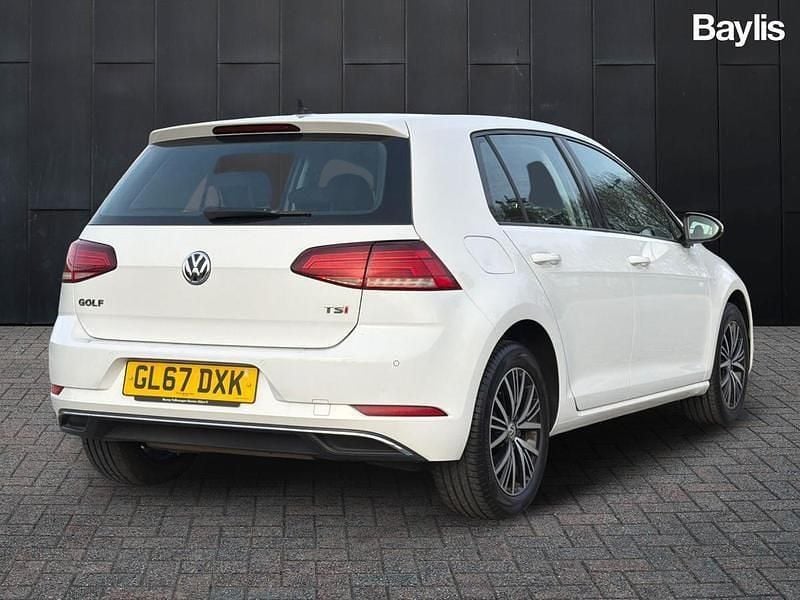 Used VW Golf VII SE 2017 White Hatchback