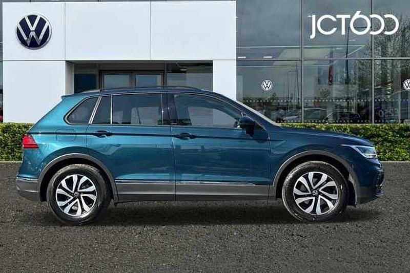 Used VW Tiguan Active 150 HP (110 kW) 2022 Blue SUV