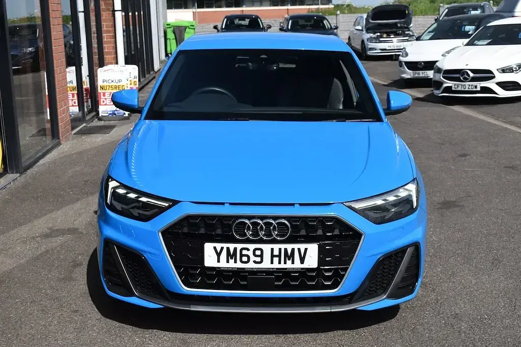 Used Audi A1 Sportback S-Line 95 HP (69 kW) 2020 Turbo blue Hatchback