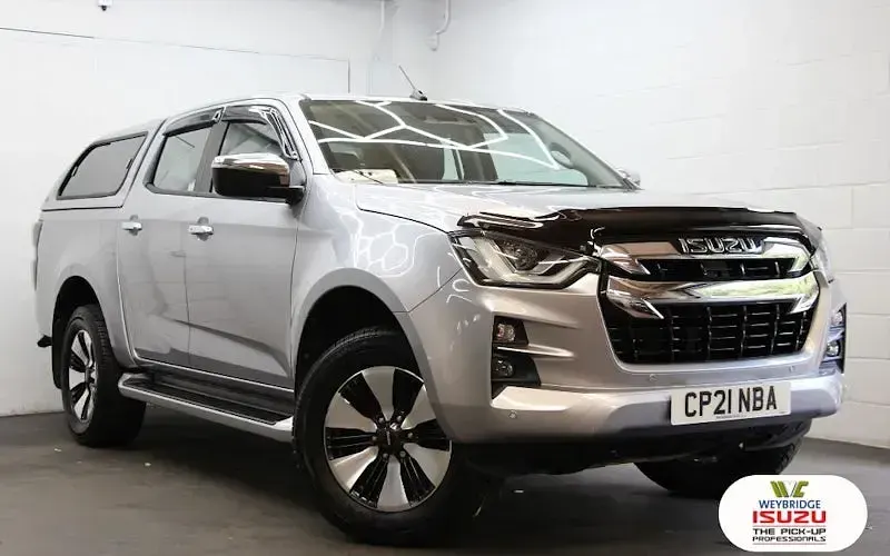 Used Isuzu D-Max 165 HP (121 kW) 2024 Cabriolet