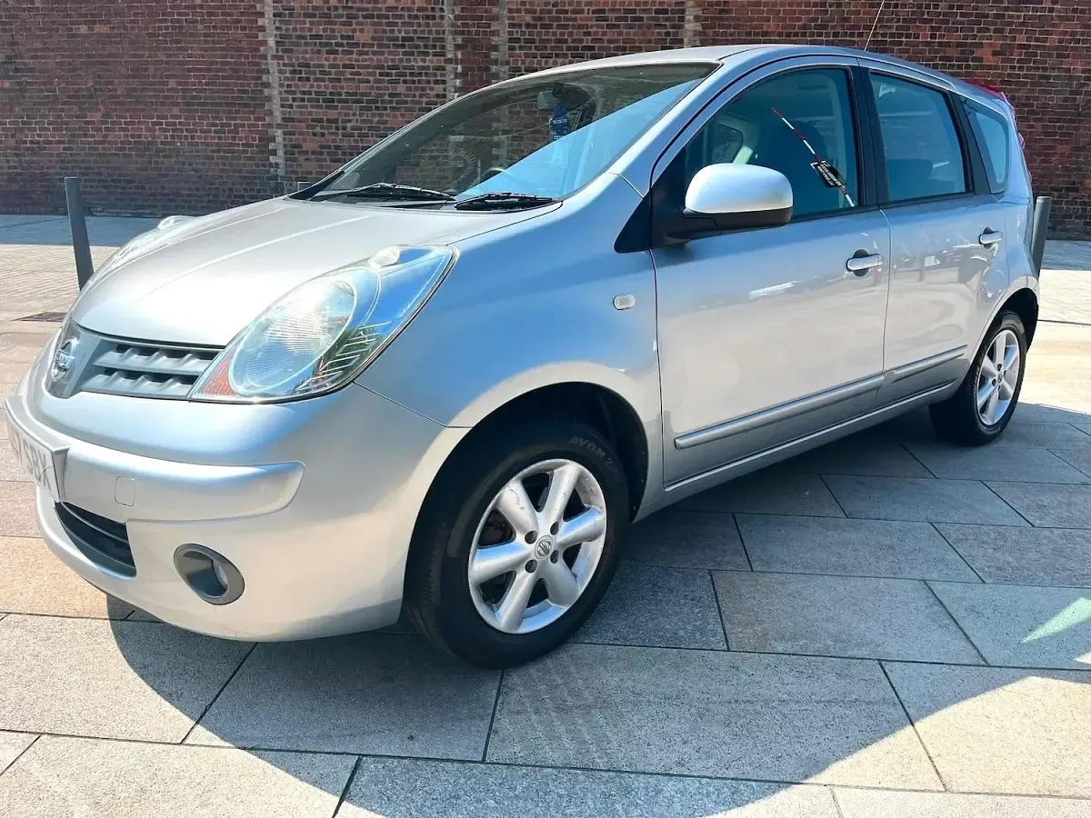 Used Nissan Note Acenta 110 HP (80 kW) 2007 Silver Hatchback