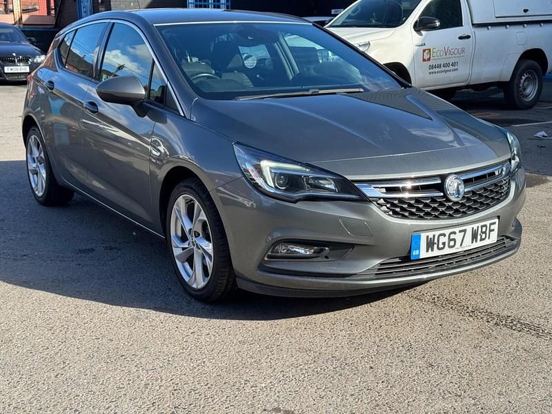 Used Vauxhall Astra SRi 105 HP (77 kW) 2018 Grey Hatchback