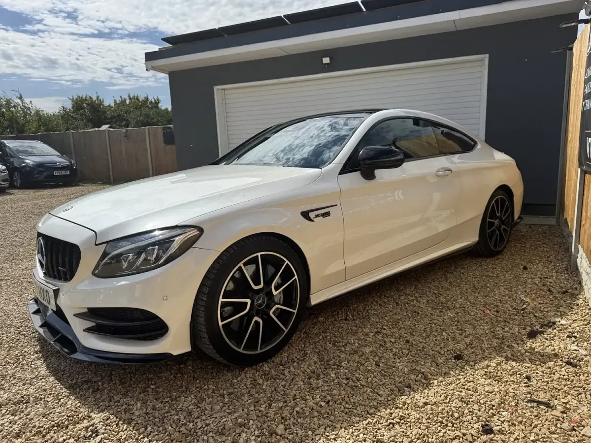 Used Mercedes C43 AMG AMG 362 HP (266 kW) 2017 White Coupe