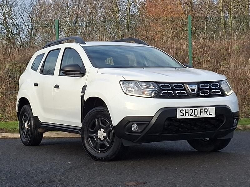 White Used 2020 Dacia Duster Essentiel SUV | £8,498 (Good price) - Image 1/4