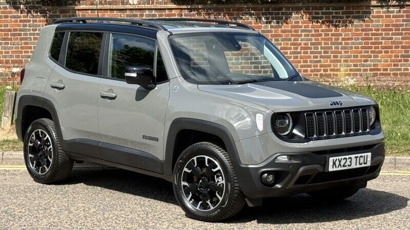 Grey/black Used 2023 Jeep Renegade Trailhawk SUV | £23,849 (Expensive) - Image 1/4