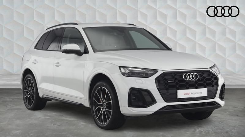White Used 2022 Audi Q5 Comfort SUV | £35,450 (Fair price) - Image 1/4