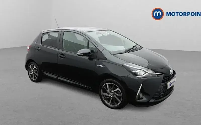 Używany Toyota Yaris Hybrid 101 KM (74 kW) 2019 Hatchback
