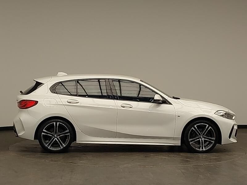Used BMW 118 M Sport 150 HP (110 kW) 2020 White Hatchback