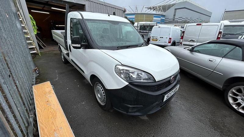 Używany Fiat Doblò 2017 Biały Minivan