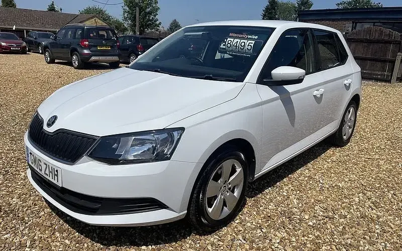 Used Skoda Fabia SE 90 HP (66 kW) 2016 Hatchback