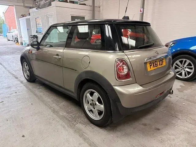 Used Mini Cooper D Hatch 2011 Silver Hatchback