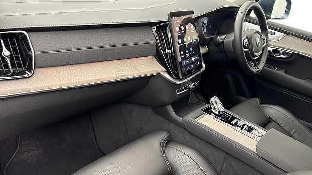 Used Volvo XC90 Ultra 449 HP (330 kW) 2025 SUV