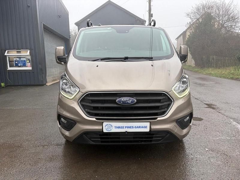 Used Ford Transit Custom Limited 130 HP (95 kW) 2021 Silver Van