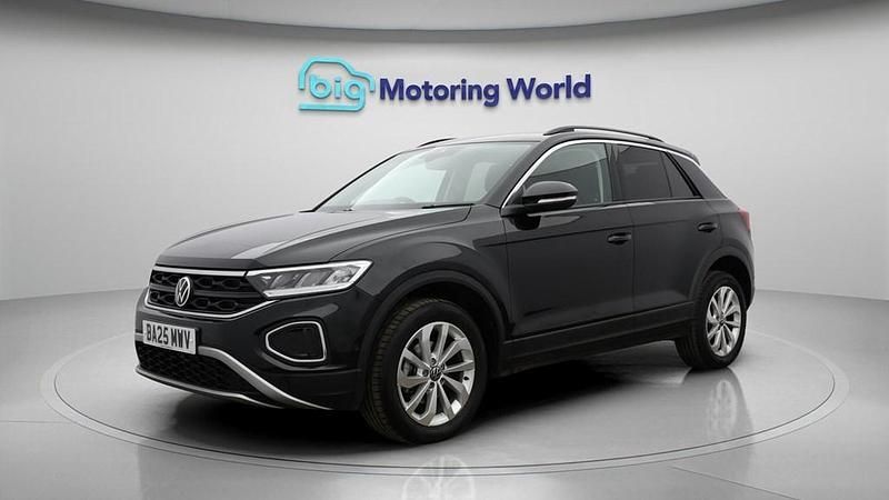 Used VW T-Roc Match 115 HP (84 kW) 2025 Black SUV