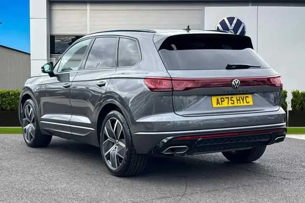 Used VW Touareg Black Edition 286 HP (210 kW) 2026 Grey SUV