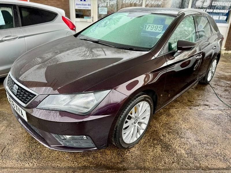 Used Seat Leon ST SE Dynamic 115 HP (84 kW) 2018 Purple Estate