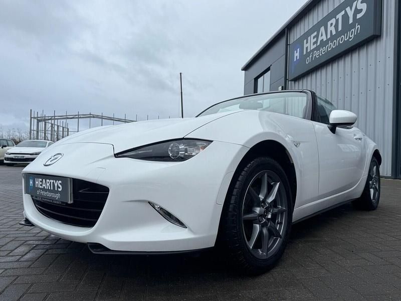 Used Mazda MX5 132 HP (97 kW) 2019 White Cabriolet