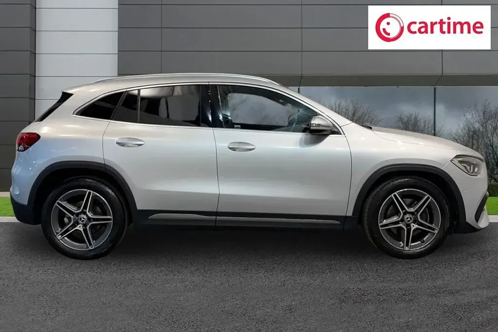 Used Mercedes GLA200 Executive 150 HP (110 kW) 2021 Silver SUV