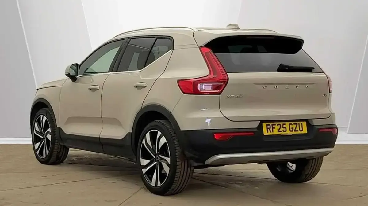 Used Volvo XC40 Ultra 2025 Gold SUV
