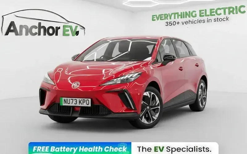 Usado MG MG4 EV SE 125 kW (170 HP) 2023 Citadino