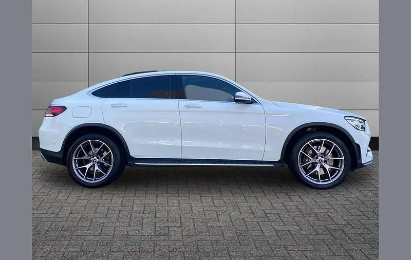Used Mercedes GLC300e AMG line 254 HP (186 kW) 2023 White Coupe