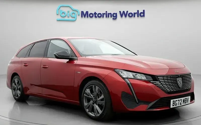 Used Peugeot 308 SW Allure 179 HP (131 kW) 2024 Estate