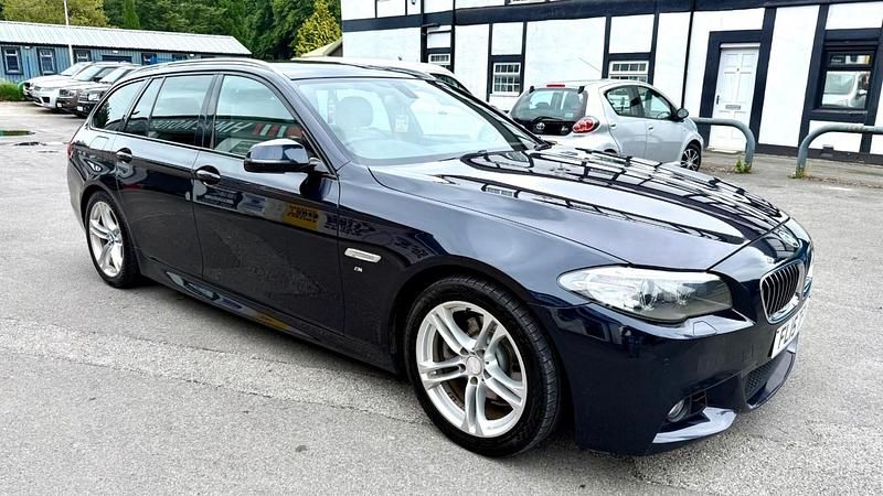 Black Used 2015 BMW 520 M Sport Estate | £5,995 (Fair price) - Image 1/4