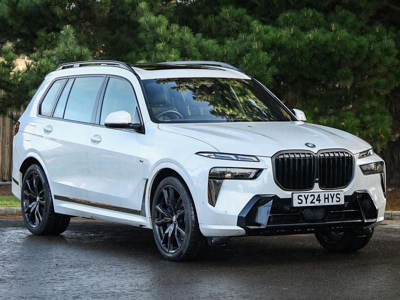 White Used 2024 BMW X7 M Sport SUV | £67,898 (Super price) - Image 1/4