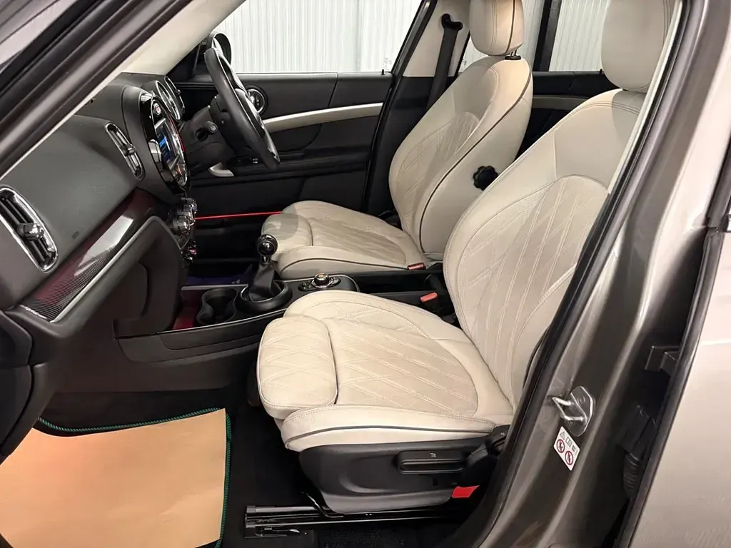 Usado Mini Cooper Countryman Exclusive 2019 Plateado SUV