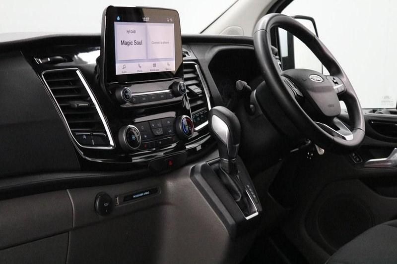 Used Ford Transit Custom Limited 170 HP (125 kW) 2023 White