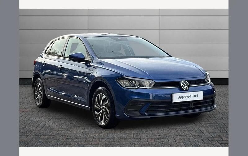 Reef blue Used 2024 VW Polo Life Hatchback | £17,990 (Fair price) - Image 1/3