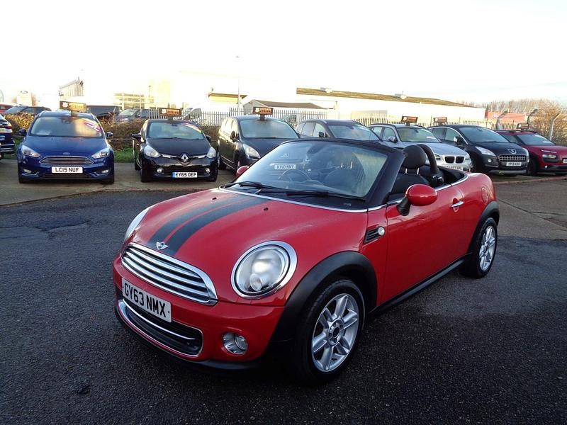 Usado Mini Cooper Cabriolet 122 HP (89 kW) 2013 Vermelho Cabrios