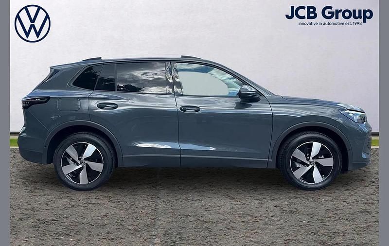 Używany VW Tiguan Match 148 KM (108 kW) 2024 Szary SUV