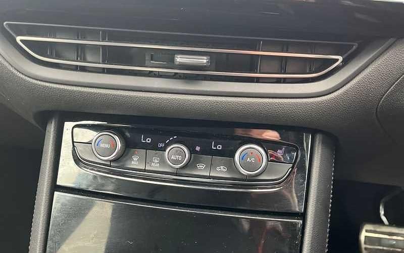 Used Vauxhall Grandland X Ultimate 131 HP (96 kW) 2023 White SUV