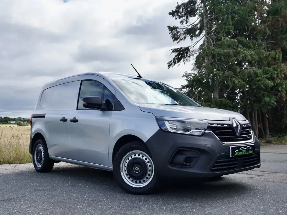 Used Renault Kangoo 95 HP (69 kW) 2024 MPV