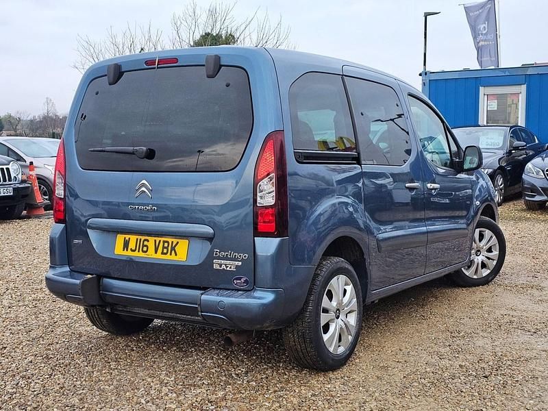 Used Citroën Berlingo Feel 2016 Blue MPV