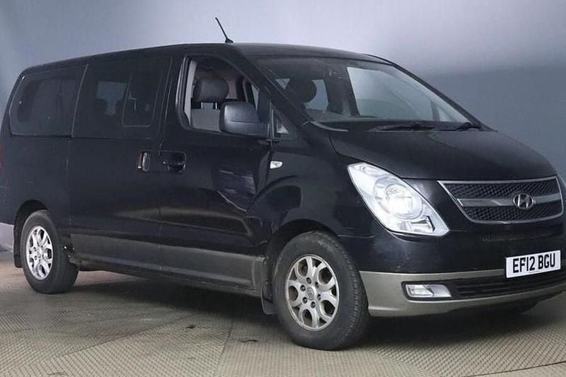 Used Hyundai I800 Style 2012 Black MPV