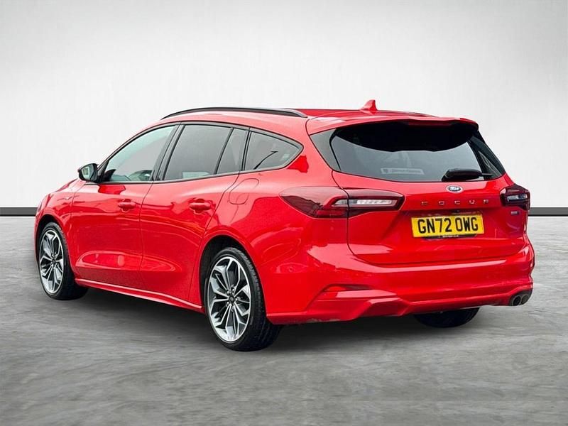 Used Ford Focus ST-Line 153 HP (112 kW) 2022 Red Estate