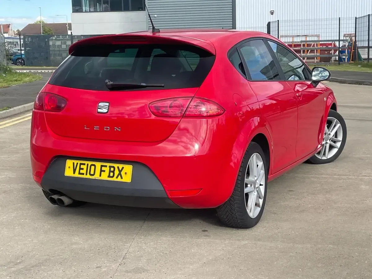 Used Seat Leon FR 2010 Red Hatchback