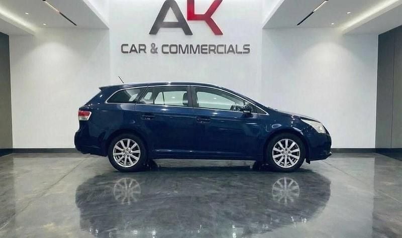 Used Toyota Avensis 2009 Blue Estate